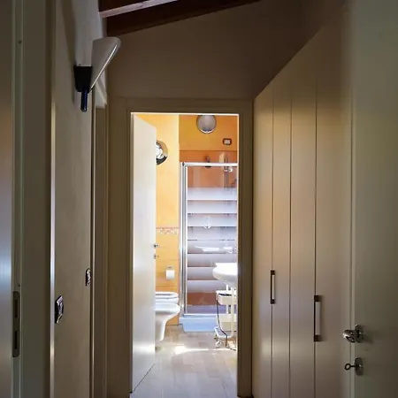 Stupenda Mansarda Dotata Di Tutti I Comfort! Apartmán Brescia