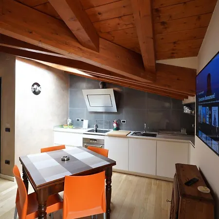 Stupenda Mansarda Dotata Di Tutti I Comfort!