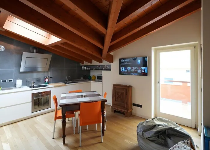 Stupenda Mansarda Dotata Di Tutti I Comfort! *